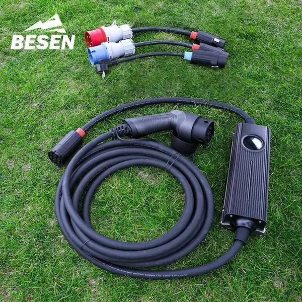 Зарядна станція BS-PCD050 Besen 230/400В 16 кВт роз'єм Type 2 з екраном + адаптерами +APP BS-PCD050 Type 2+APP фото