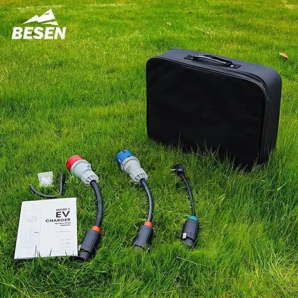 Зарядна станція BS-PCD050 Besen 230/400В 16 кВт роз'єм Type 2 з екраном + адаптерами +APP BS-PCD050 Type 2+APP фото