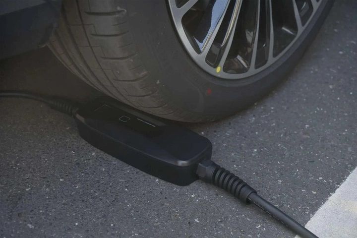 Зарядна станція BS-PCD040 Besen 6-32A 230В 7,4 кВт роз'єм Type 1 з кабелем 5 м +APP BS-PCD040 Type 1+APP фото